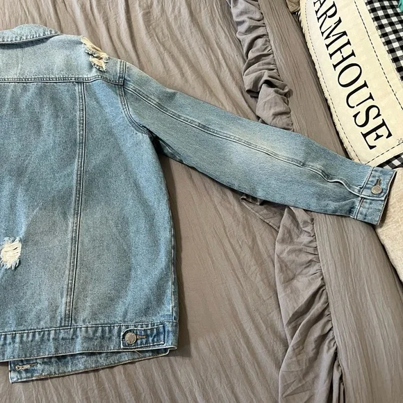 (NWT) Light Denim Distressed Jean Button Up Jacket - Picture 9 of 10